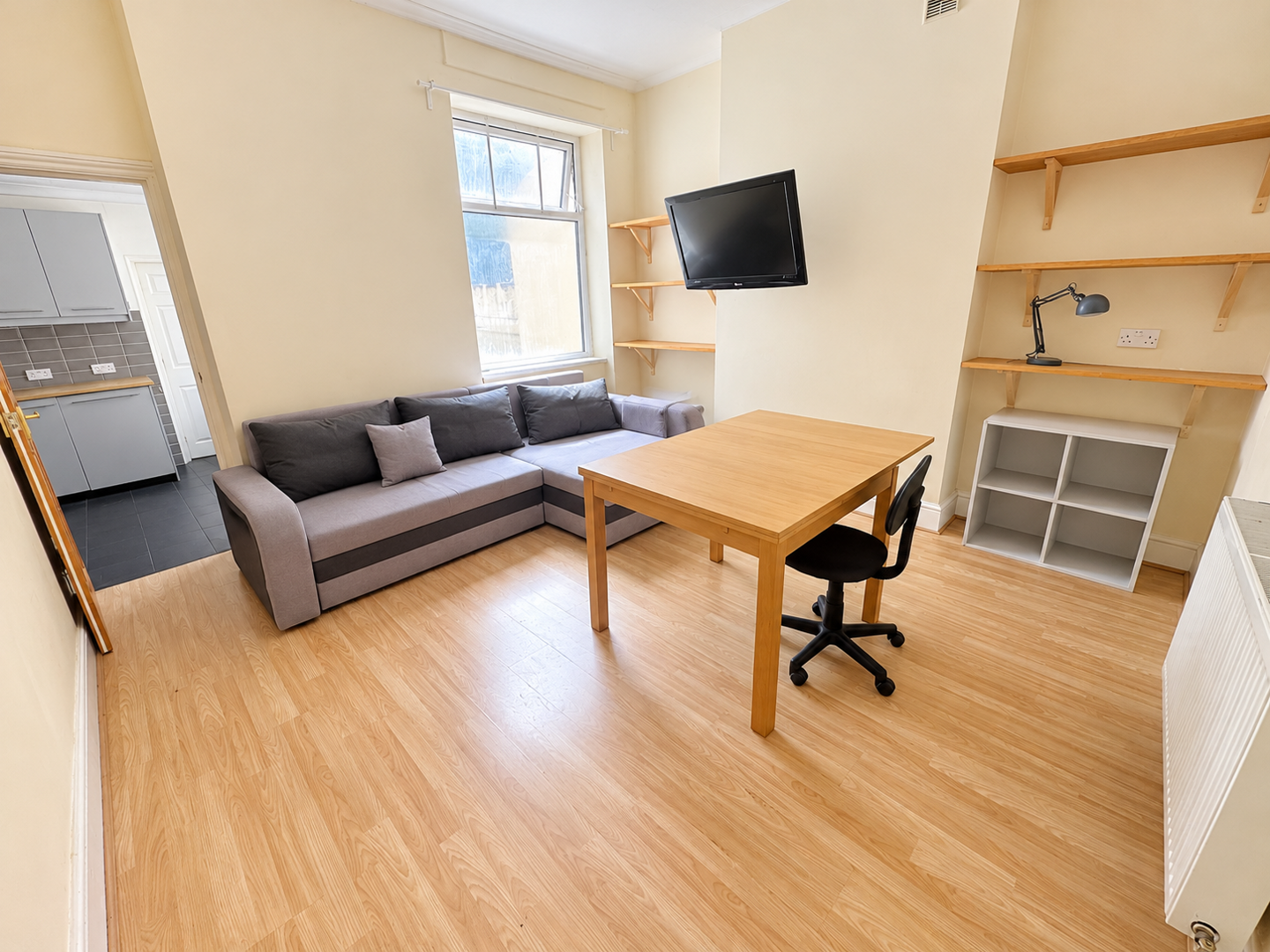 5 bed property in Keppoch Street, Cardiff